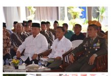 Walikota Metro Ramah Tanah dengan Pahlawan dan Keluarganya